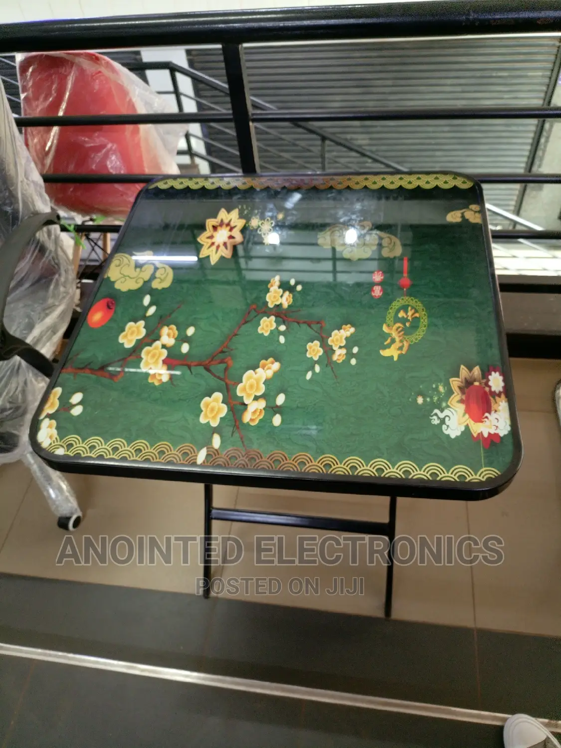 Foldable Table
