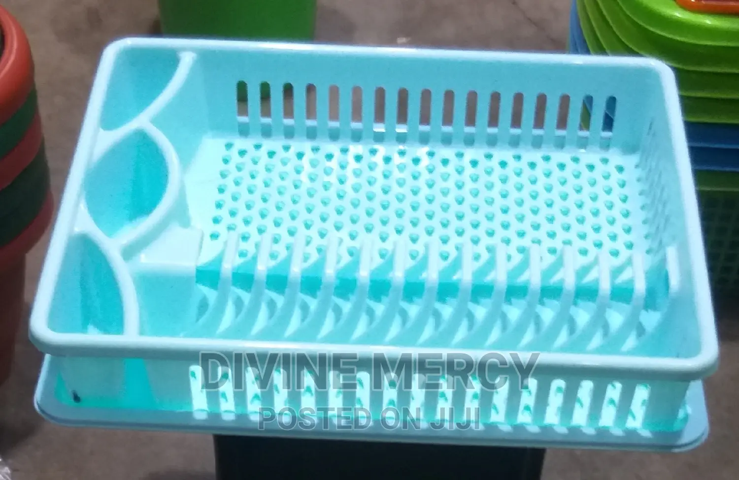 Dish Rack With a Tray