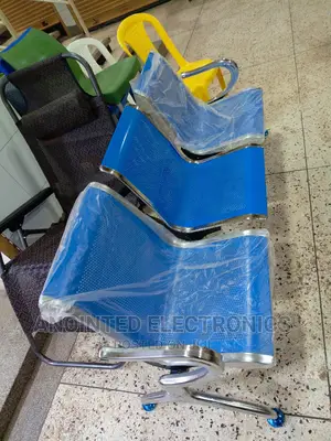 Waiting Chair 3 Seaters Blue