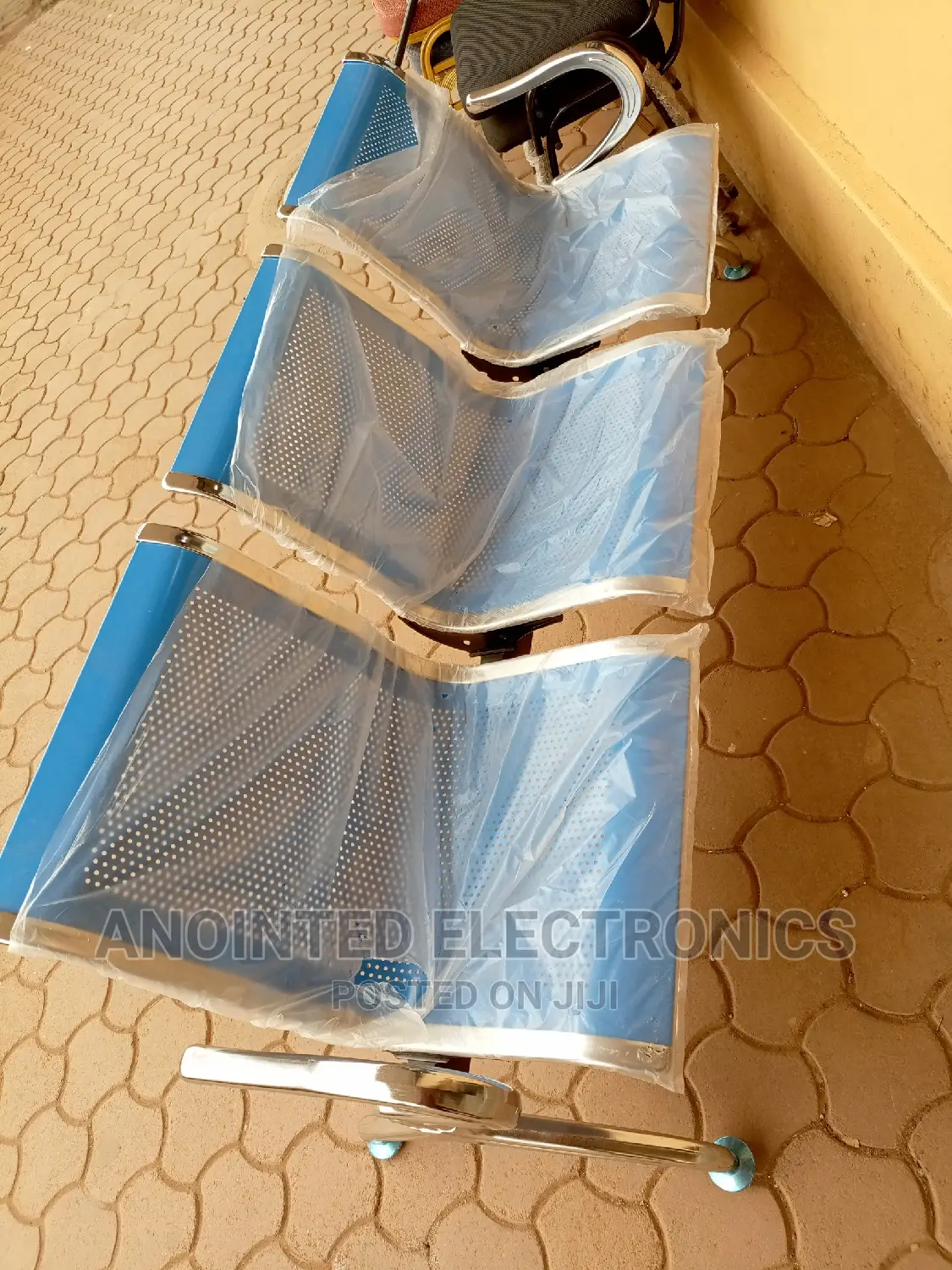 Waiting Chair Blue Three Seaters