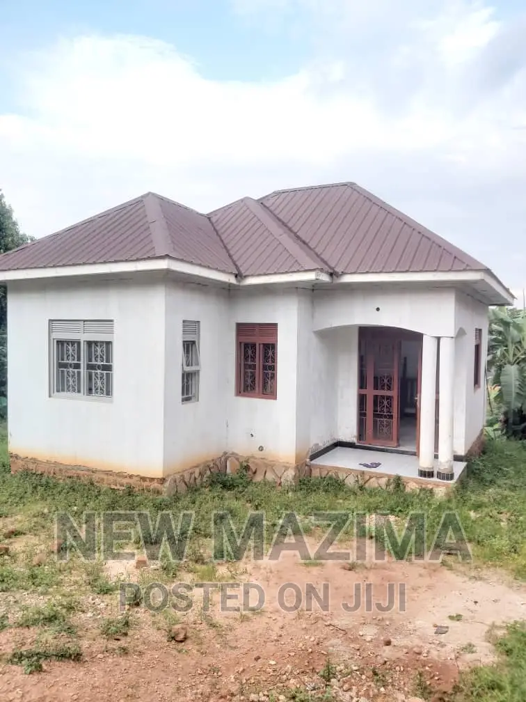 2bdrm House in Ntebe Rd Kitende, Central Division for sale