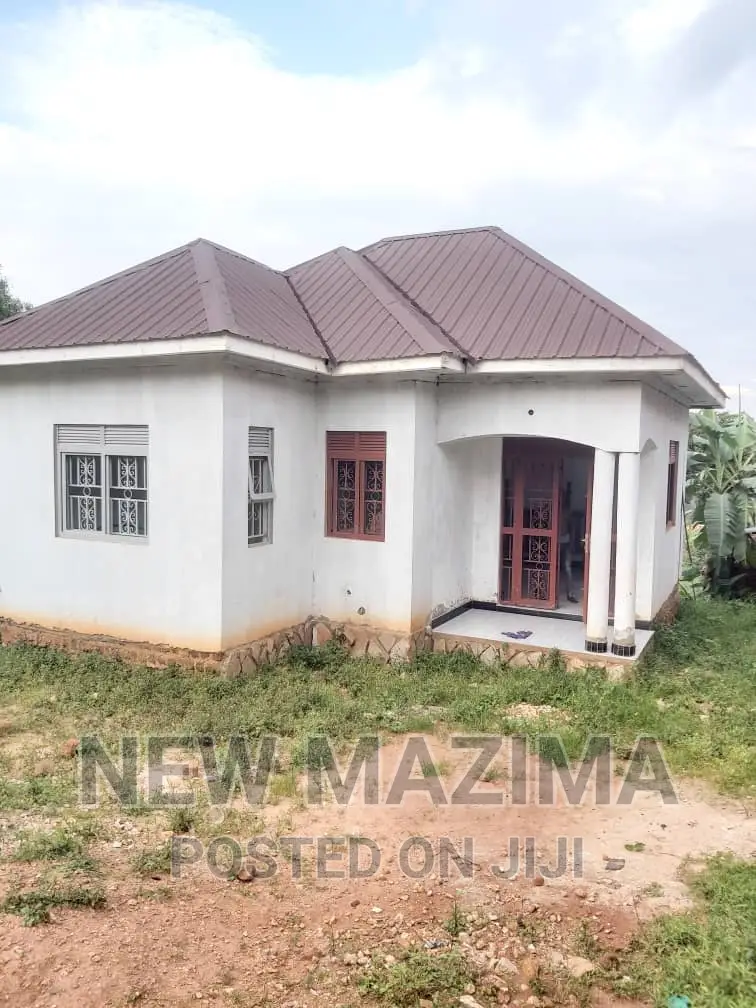 2bdrm House in Ntebe Rd Kitende, Central Division for sale