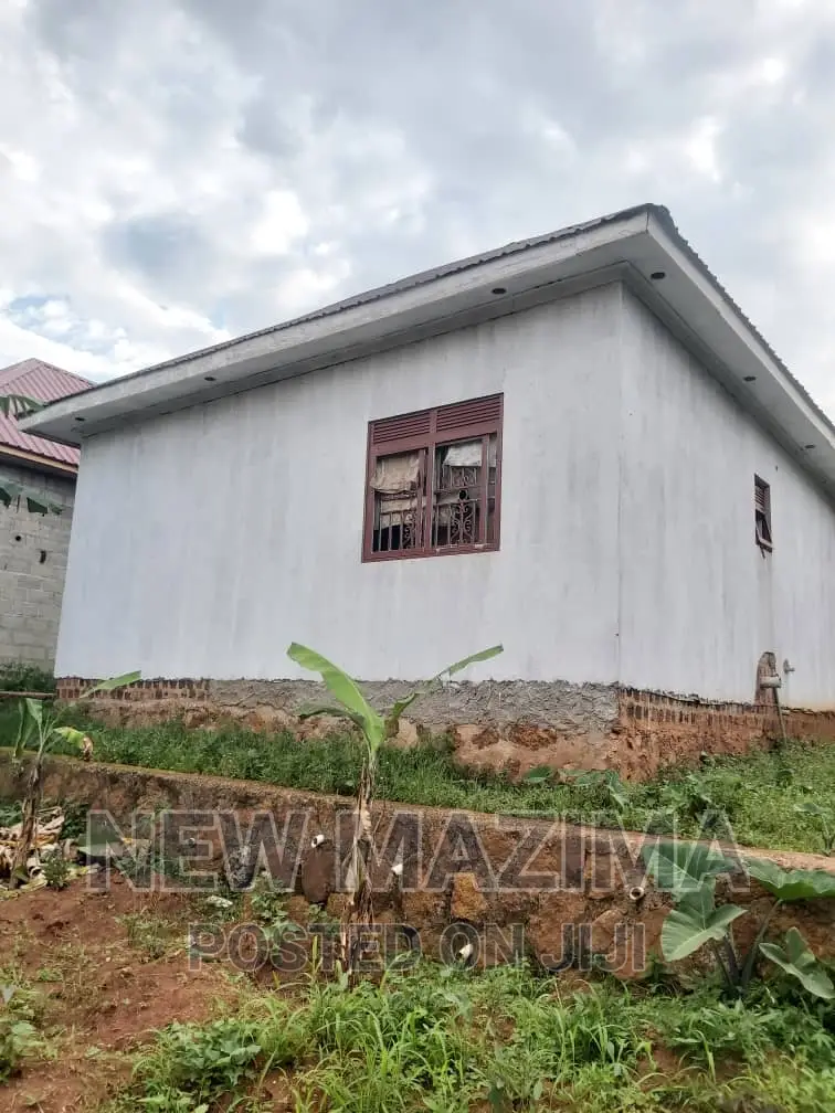 2bdrm House in Ntebe Rd Kitende, Central Division for sale