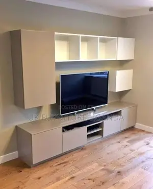 Wall United TV Stand