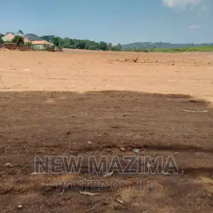 Very Beautiful New Estate Kawuku Ntebe Rd With Ready Title