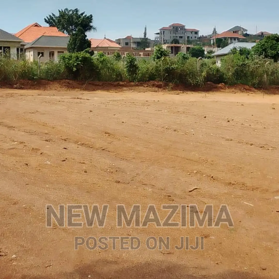 Very Beautiful New Estate Kawuku Ntebe Rd With Ready Title