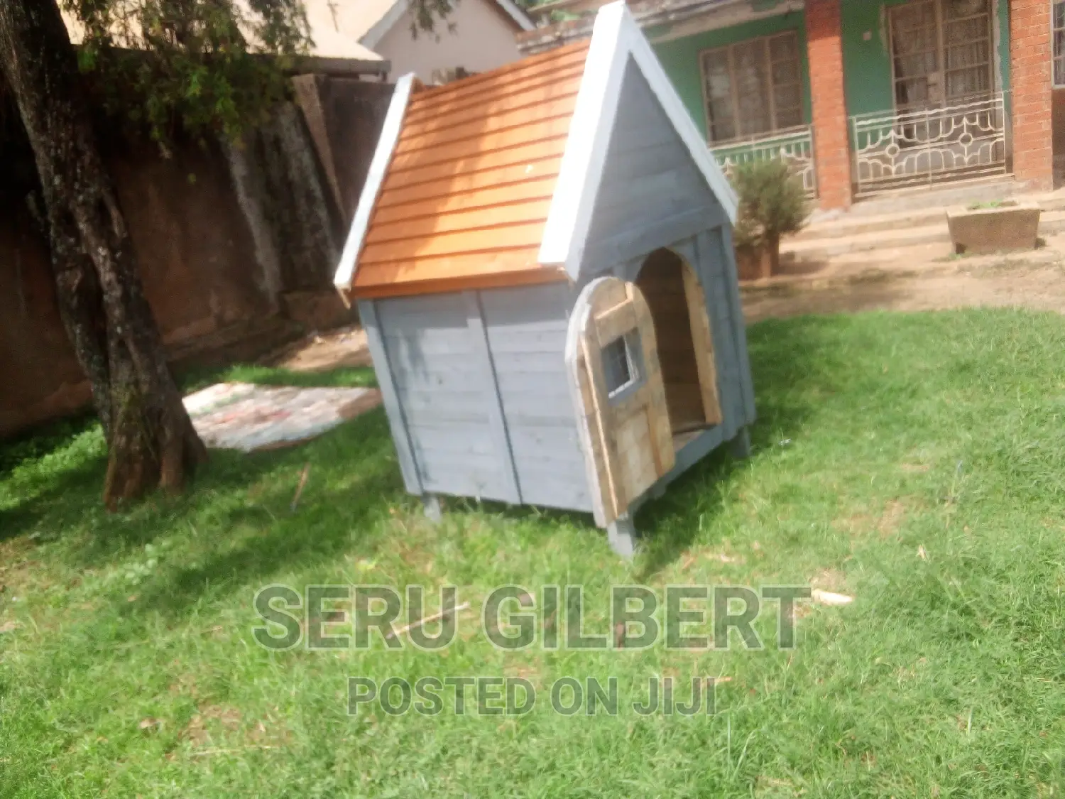 GFDS Nice Dog House Available