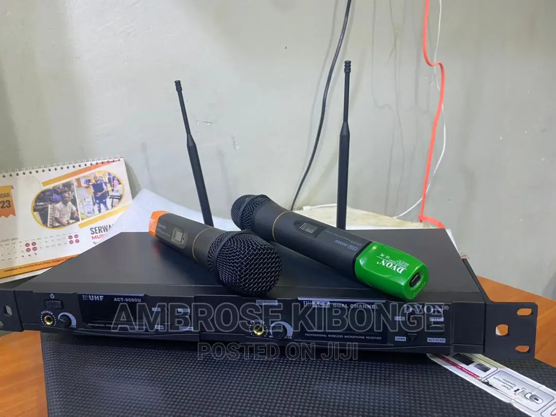 Original DVON 9090U Dual Wireless Digital Microphone System.