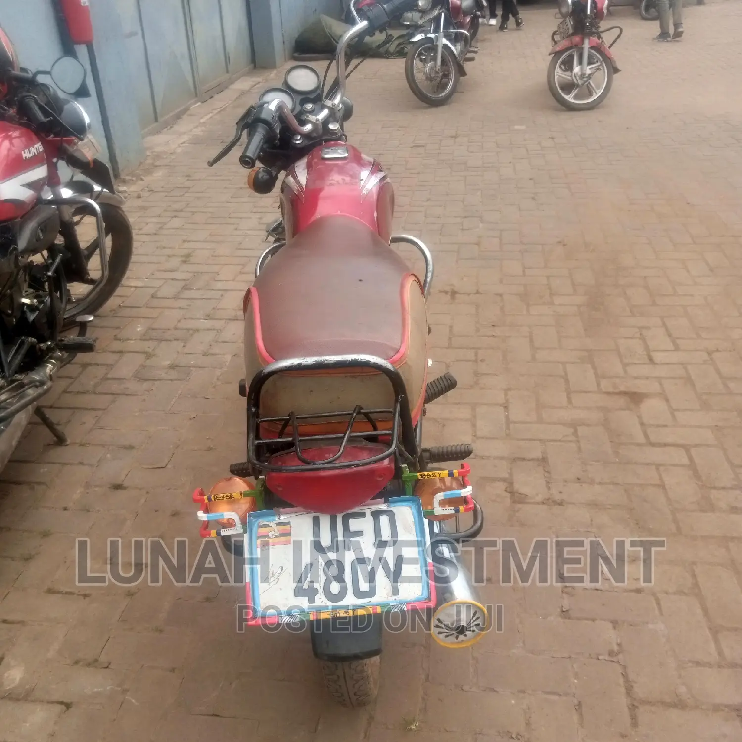 Bajaj Boxer 100 2022 Red