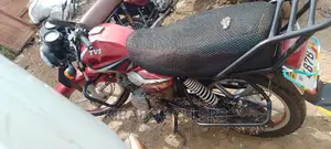 TVS HLX 125 2022 Red
