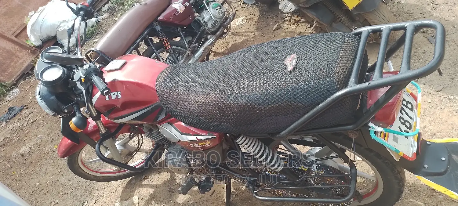 TVS HLX 125 2022 Red