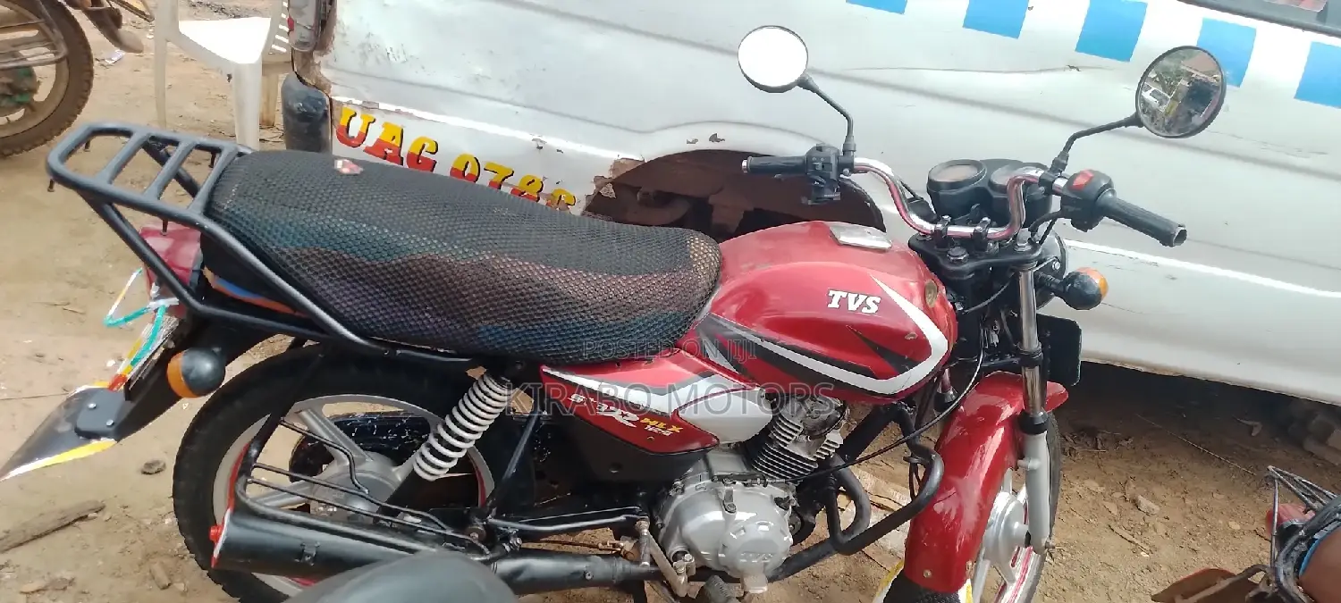 TVS HLX 125 2022 Red