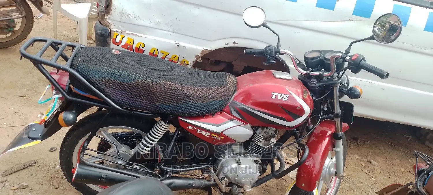 TVS HLX 125 2022 Red
