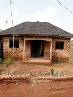 3bdrm House in Seguku Katare, Central Division for sale