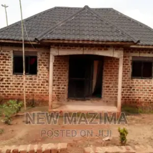 3bdrm House in Seguku Katare, Central Division for sale