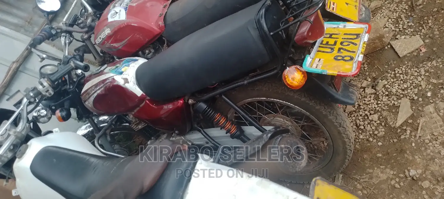 Bajaj Pulsar 150 2021 Red