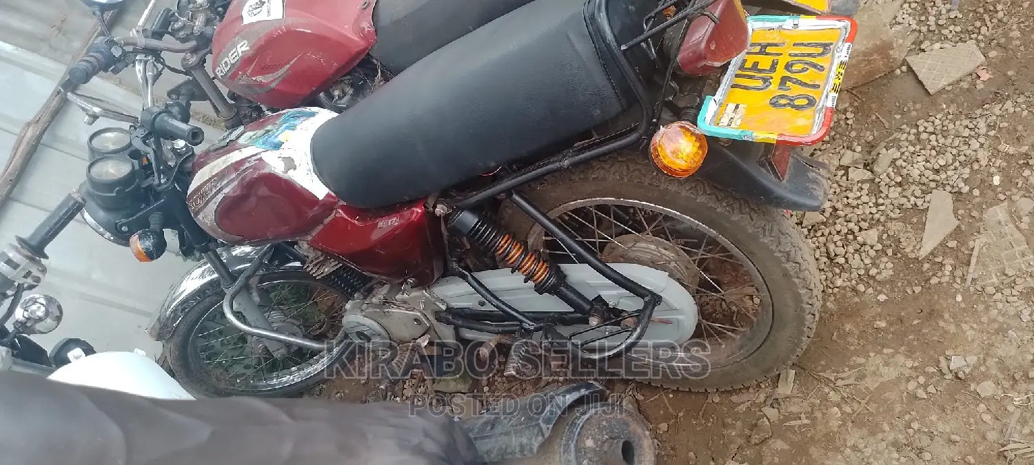 Bajaj Pulsar 150 2021 Red