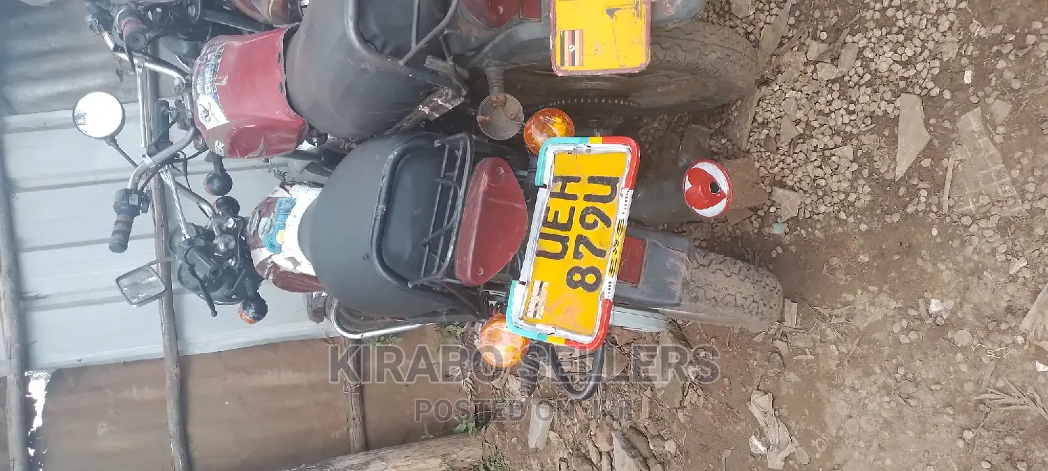 Bajaj Pulsar 150 2021 Red