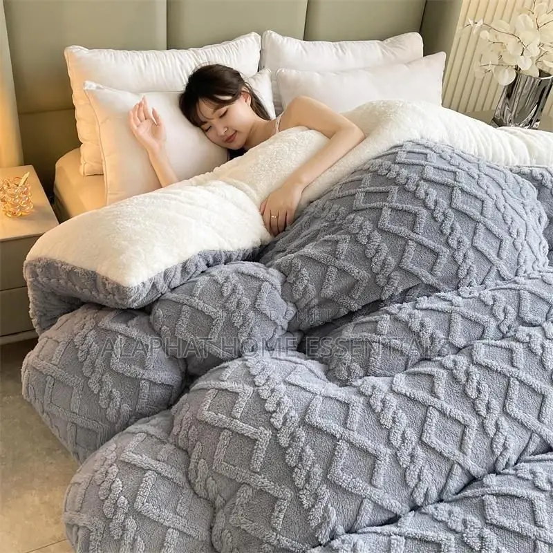 Tufted Fleece Duvet 6*6 in Size