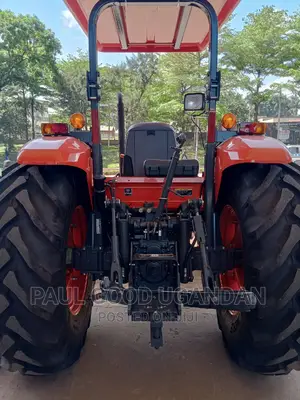 Kubota Tractor (95hp-4wd) Japan