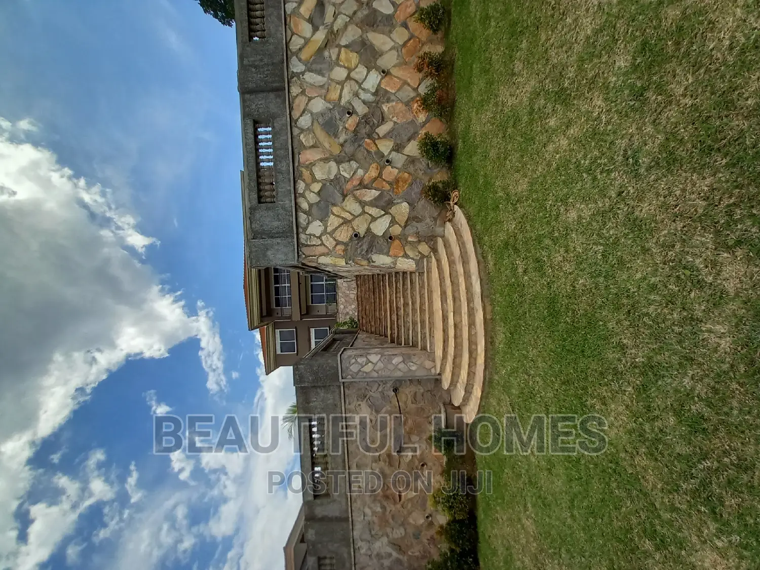 Furnished 6bdrm Mansion in Munyonyo Lake View, Makindye for sale