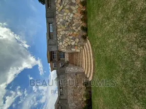 Furnished 6bdrm Mansion in Munyonyo Lake View, Makindye for sale