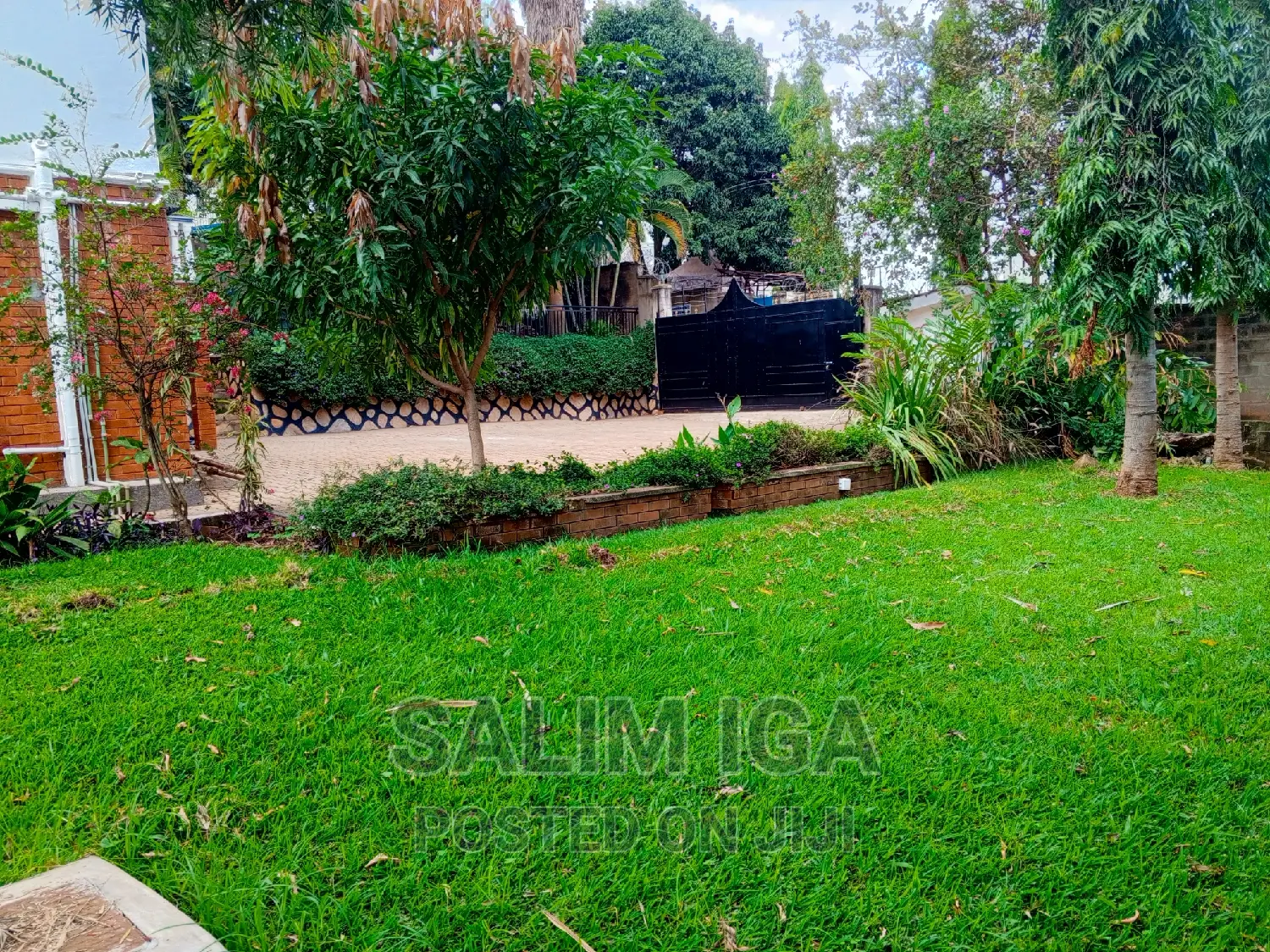 5bdrm Duplex in Kololo Property, Central Division for rent