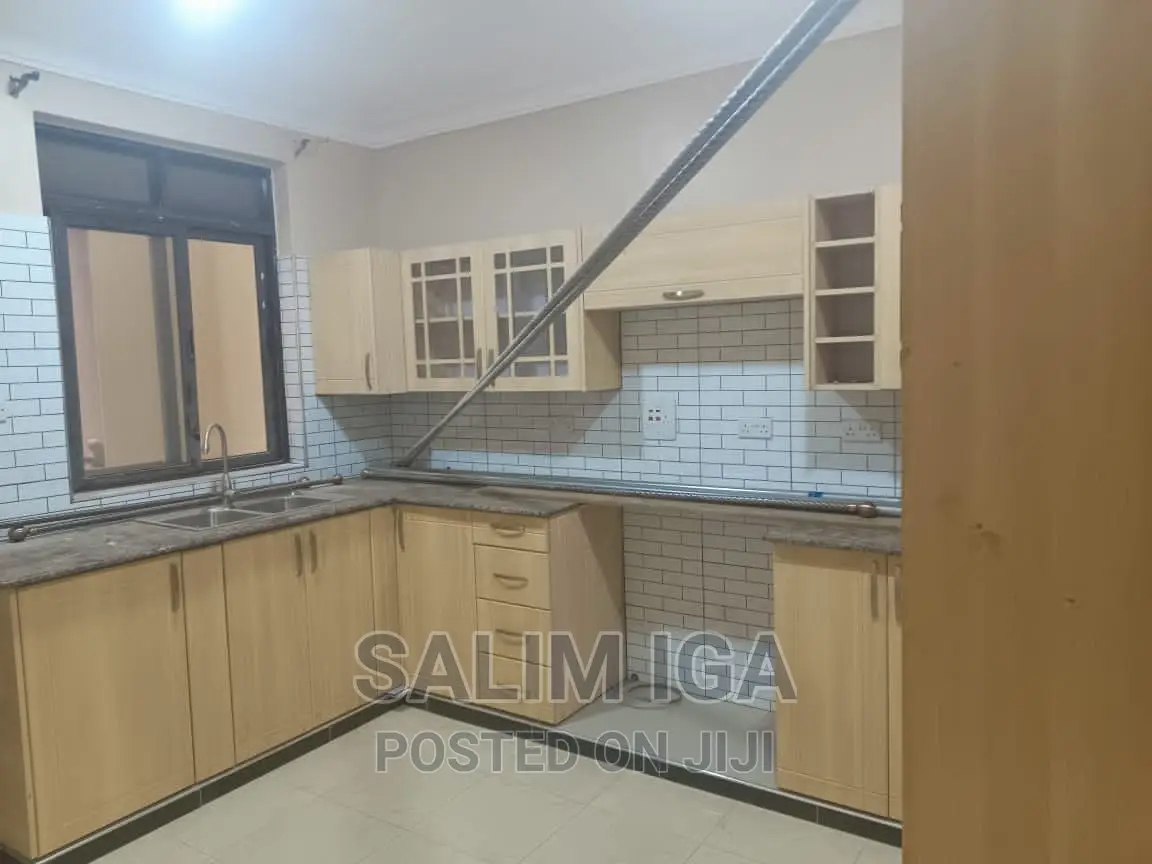 3bdrm Block of Flats in Kololo Property, Central Division for rent