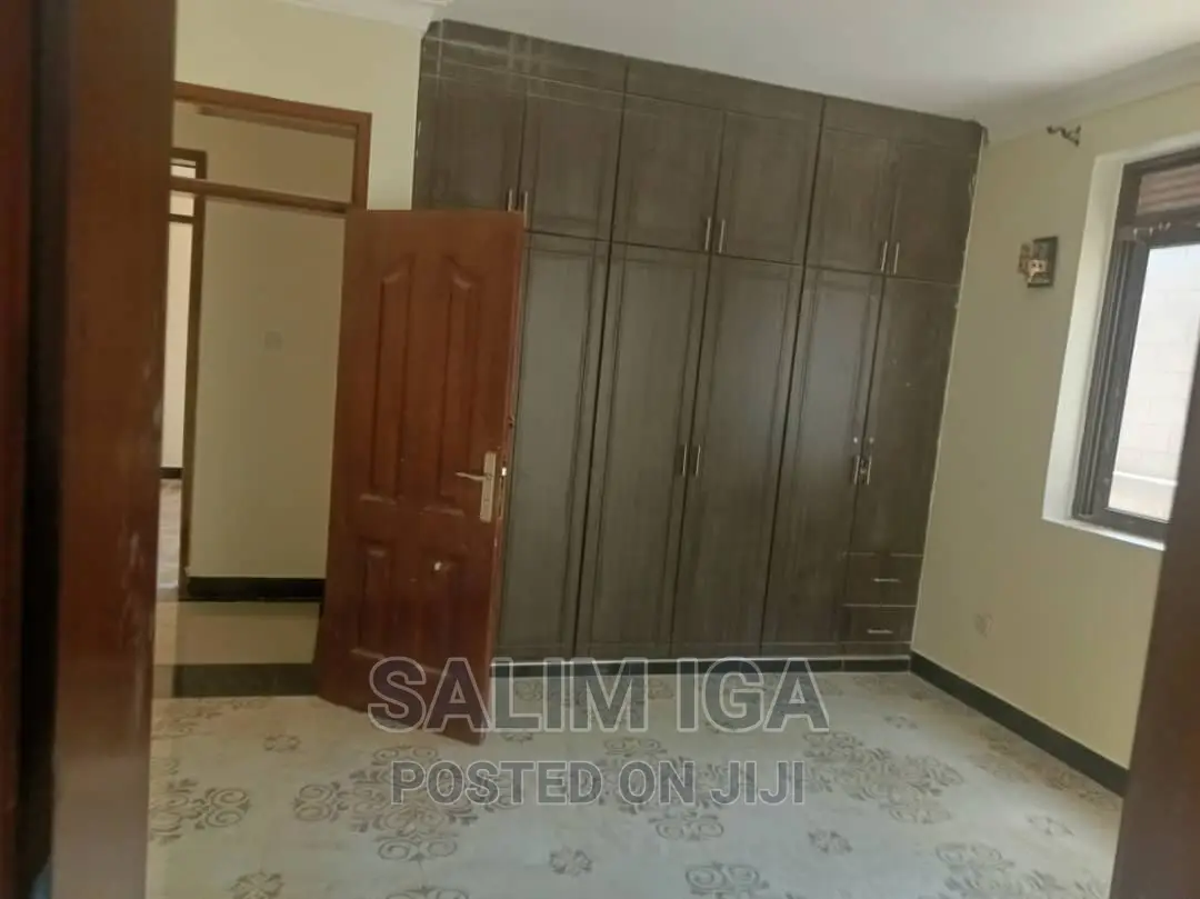 3bdrm Block of Flats in Kololo Property, Central Division for rent
