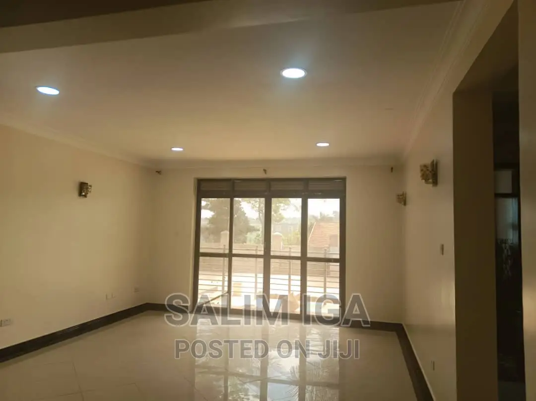 3bdrm Block of Flats in Kololo Property, Central Division for rent