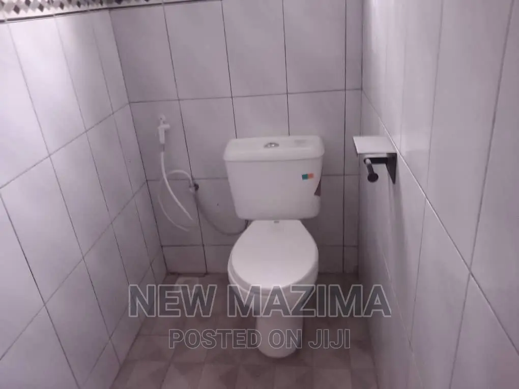 5bdrm House in Namasuba Ndejje, Central Division for sale