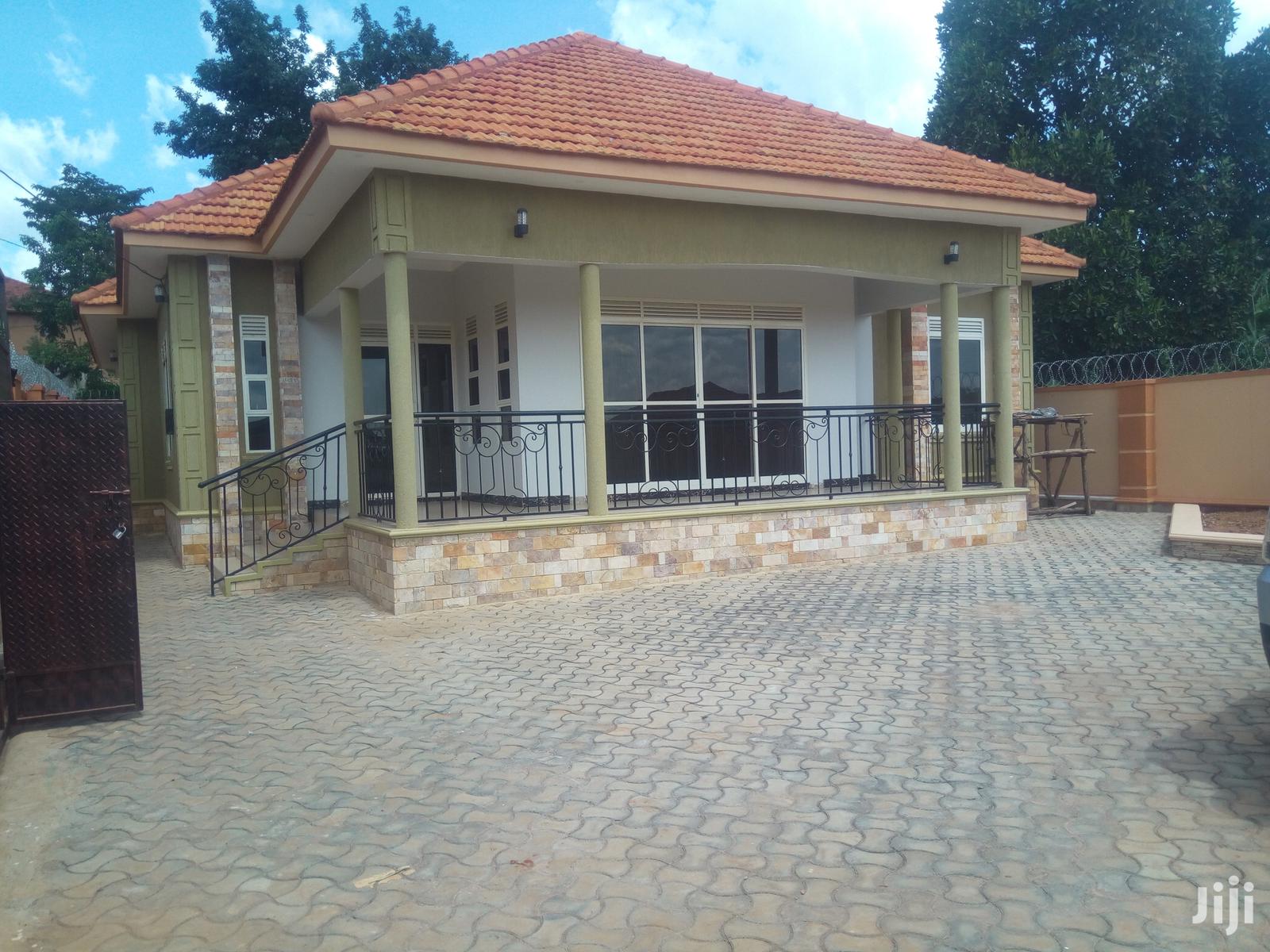Family Home In Kira For Sell