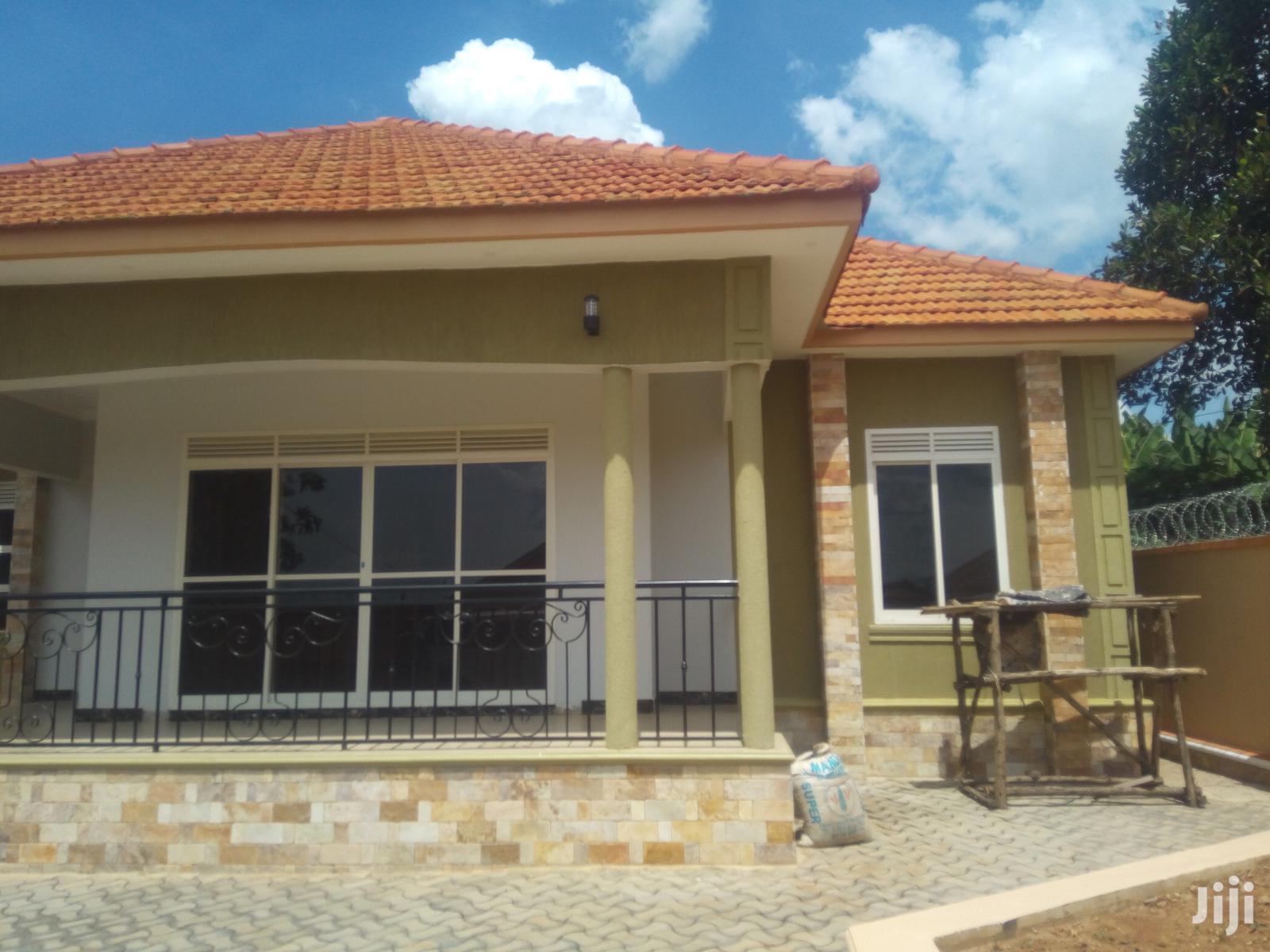 Family Home In Kira For Sell