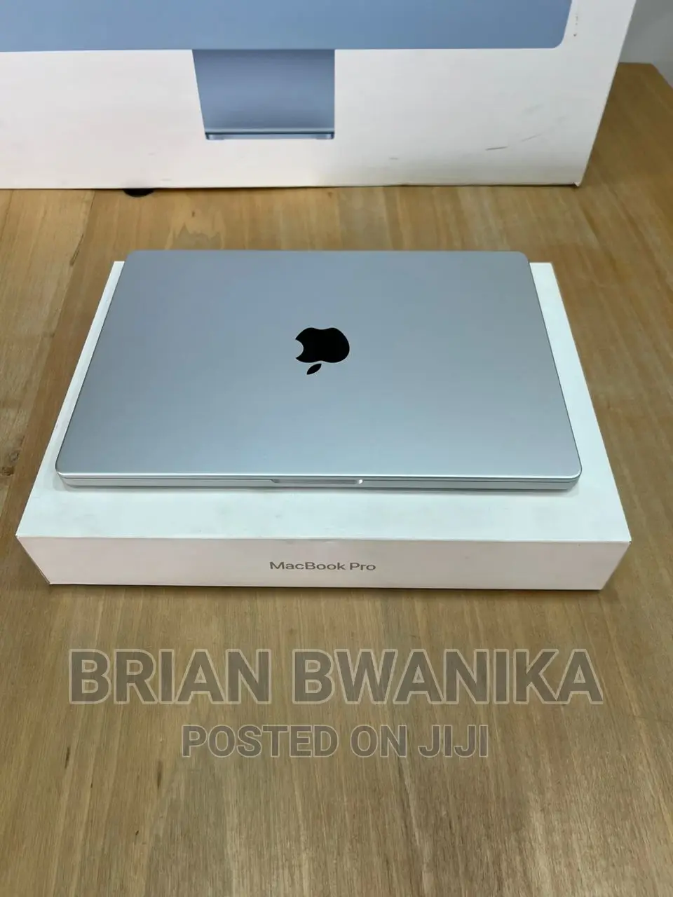 New Laptop Apple MacBook Pro 2021 M1 16GB Apple M1 SSHD (Hybrid) 512GB