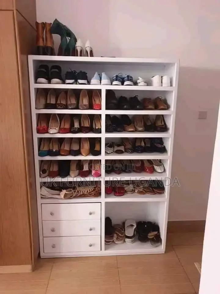 Shoe Rack in White Colour