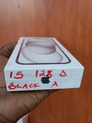New Apple iPhone 15 128 GB Black