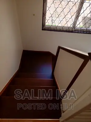3bdrm Townhouse / Terrace in Kololo Property, Central Division
