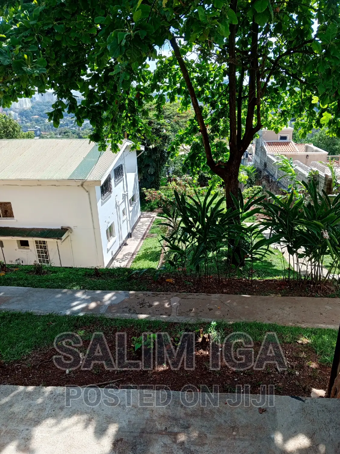 3bdrm Townhouse / Terrace in Kololo Property, Central Division