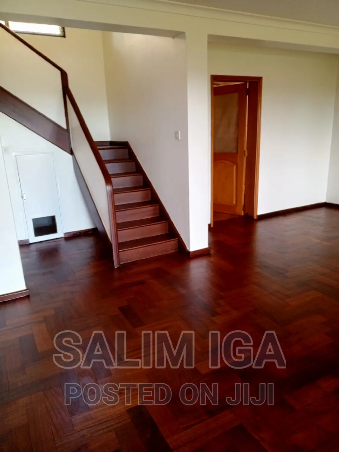 3bdrm Townhouse / Terrace in Kololo Property, Central Division