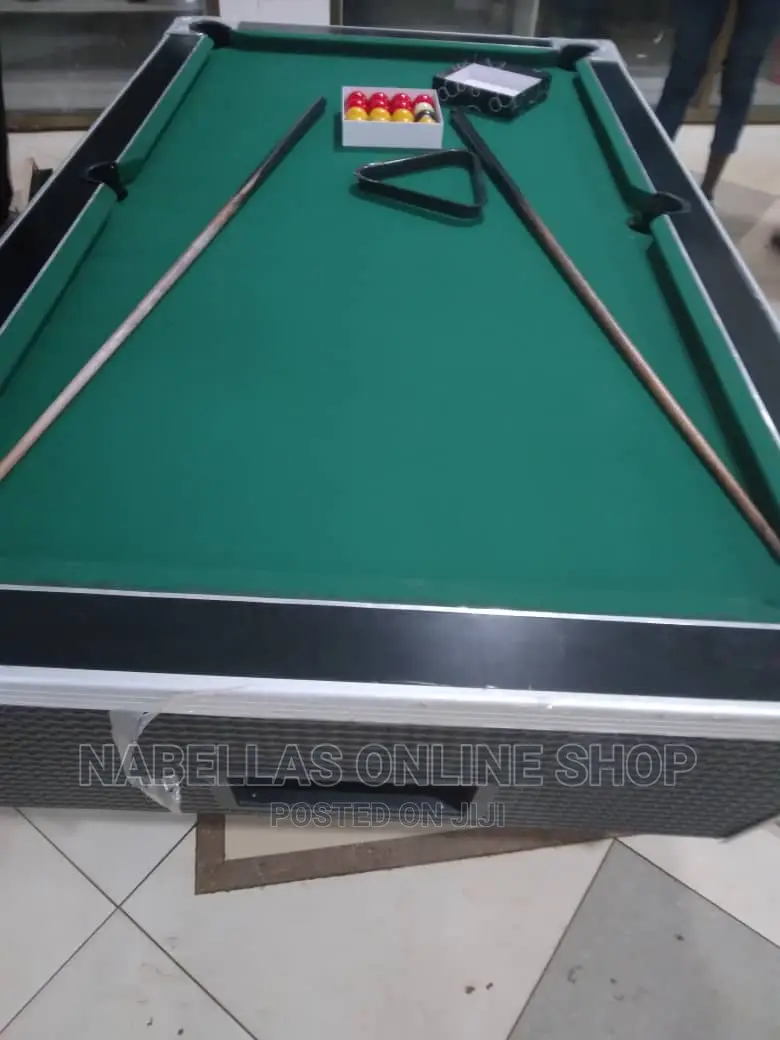 Slate Pool Table Black With All Accessories and Great Finish