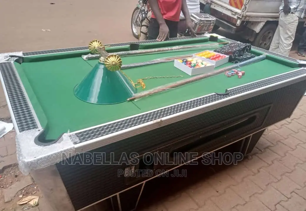 Slate Pool Table Black With All Accessories and Great Finish