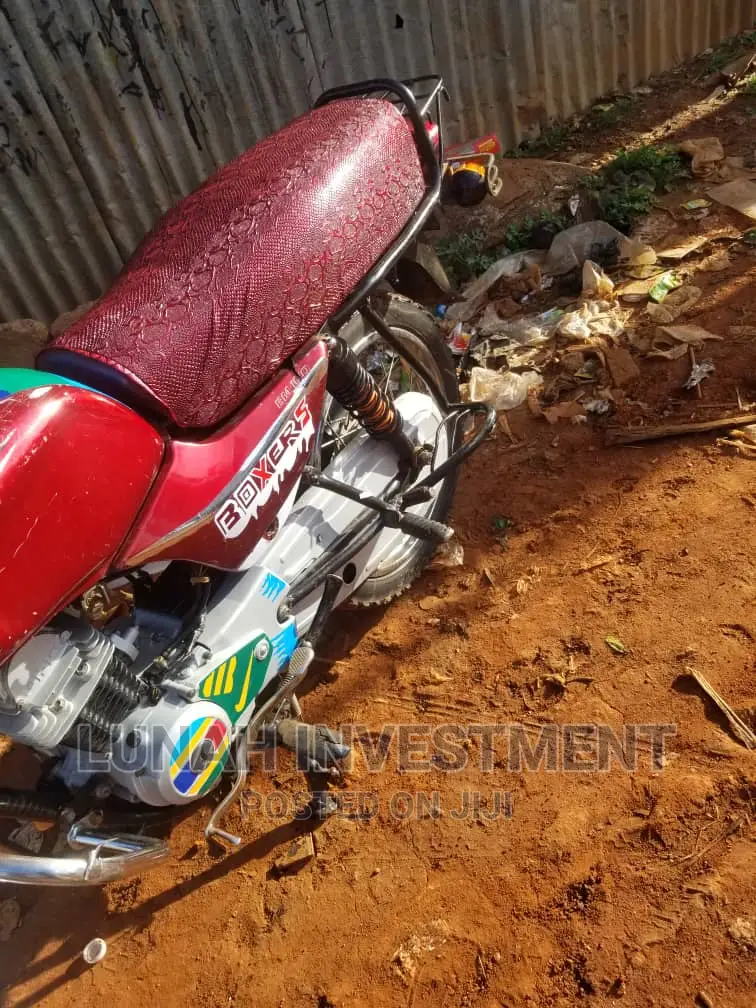Bajaj Boxer BM100KS 2022 Red