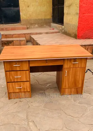 Office Desk (140cm)