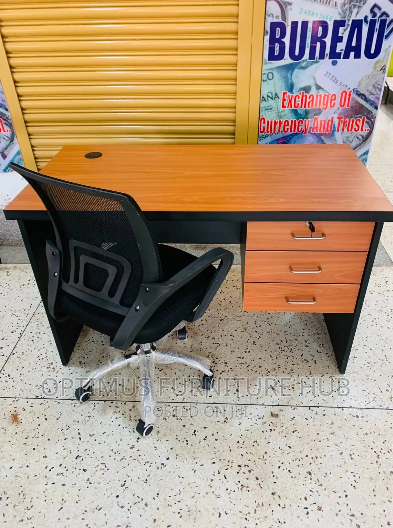 Office Chair and Desk