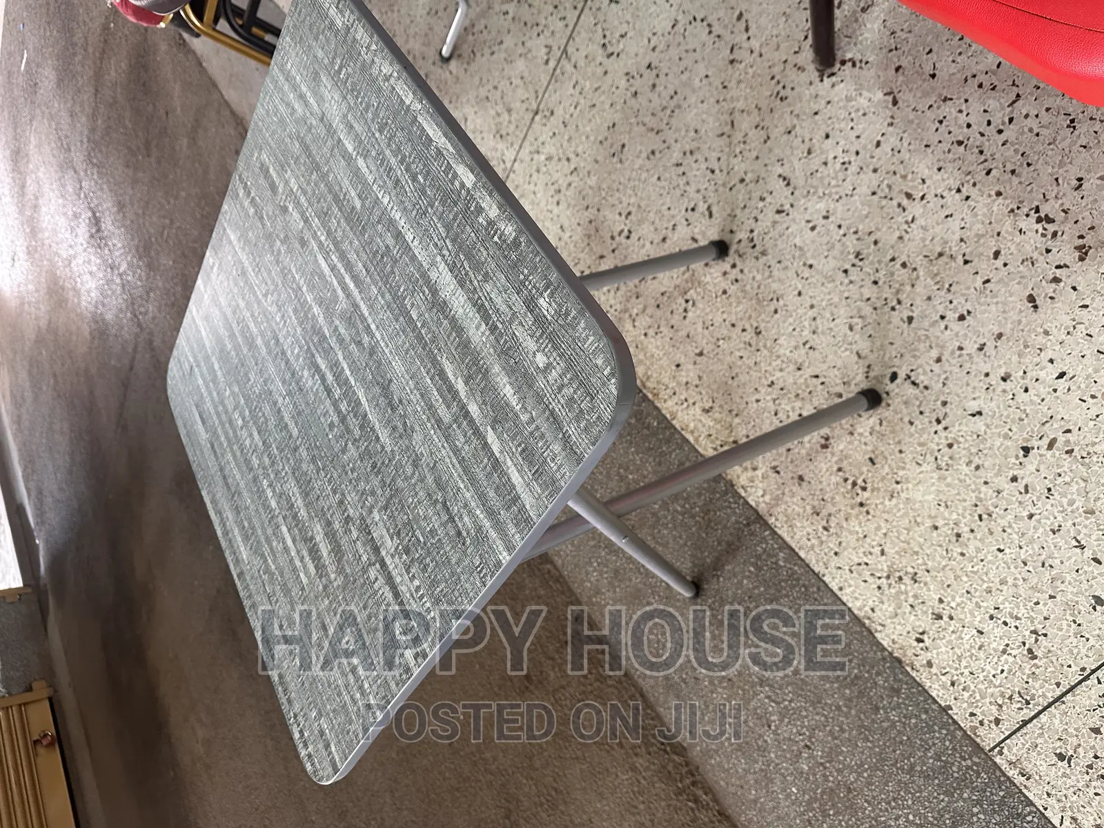 Foldable Reading Table