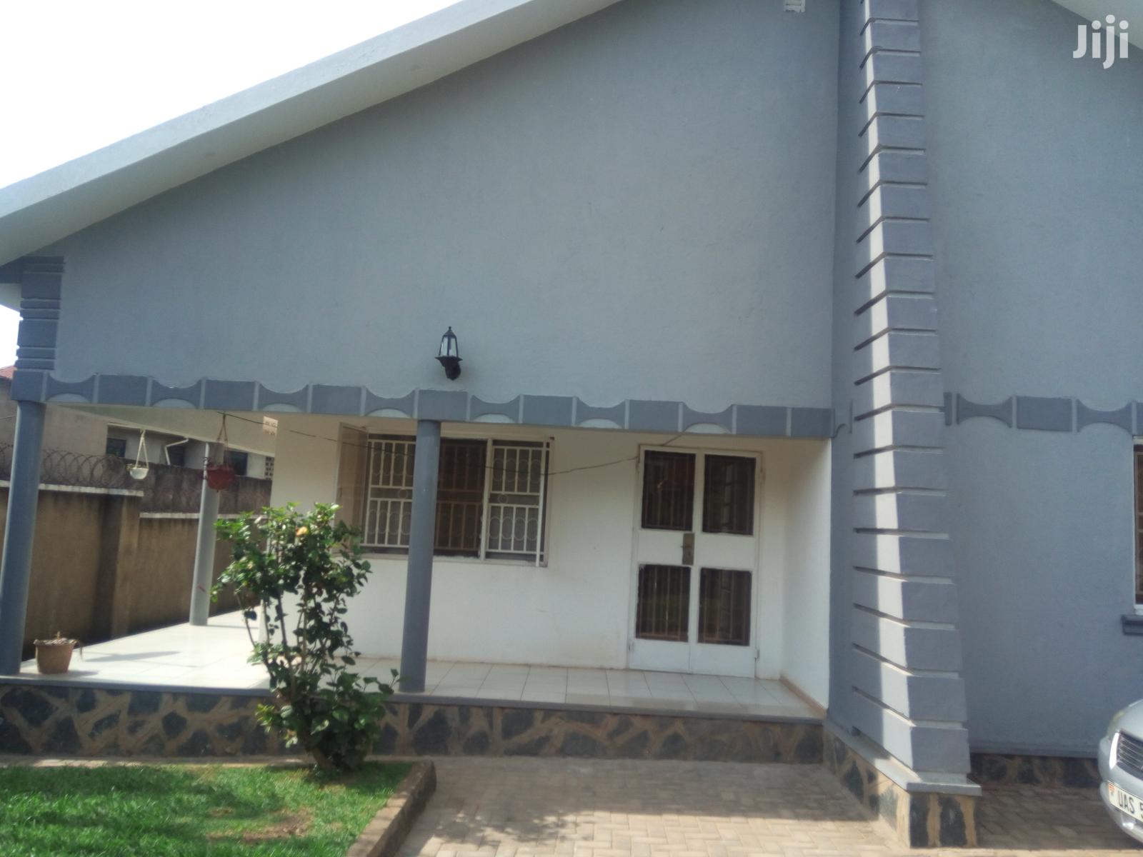 Residential House in Kirinya Namboole for Sell