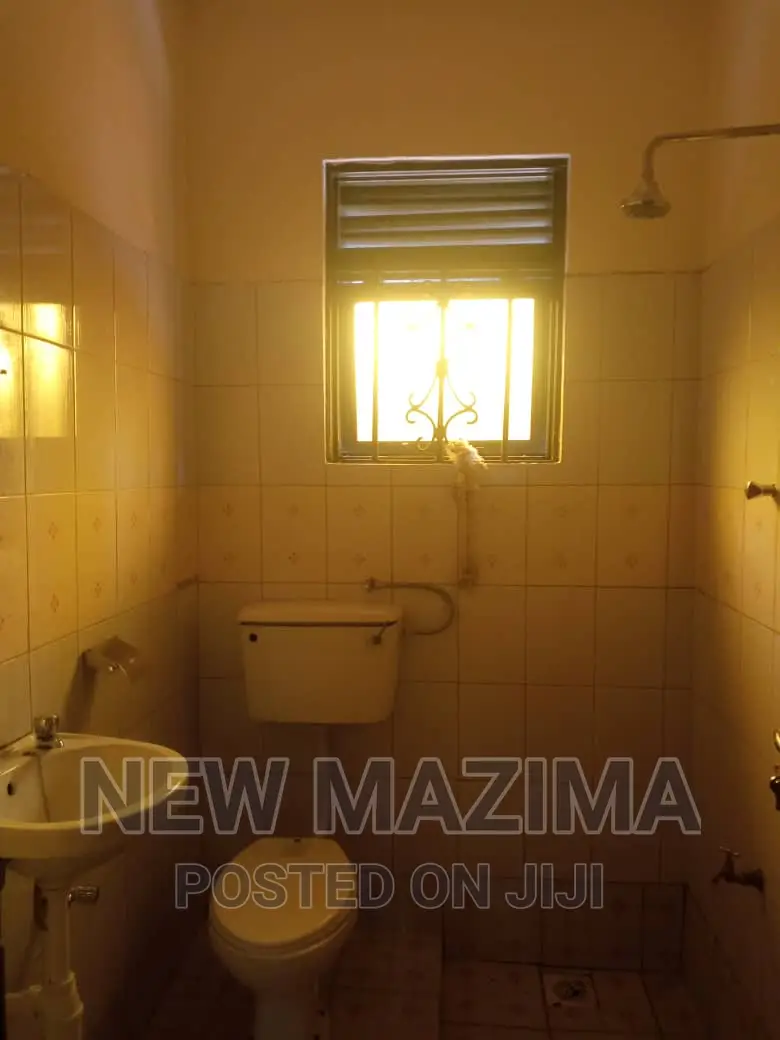 4bdrm House in Nansana Town, Central Division for sale