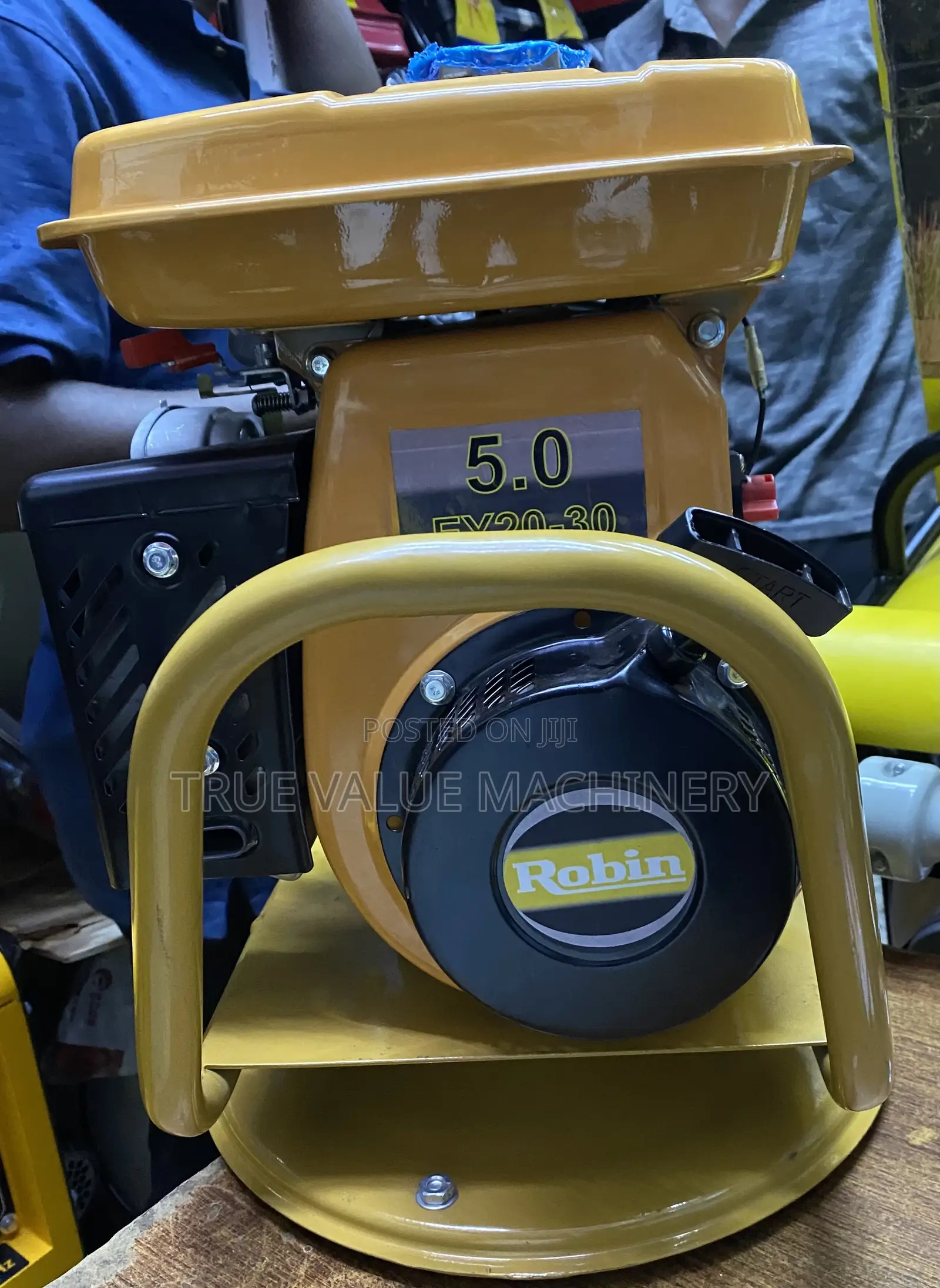 Vibrator Engine Robin Type