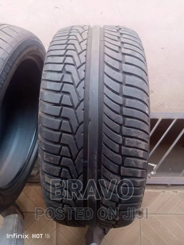 275/45r20 Continental Good Condition