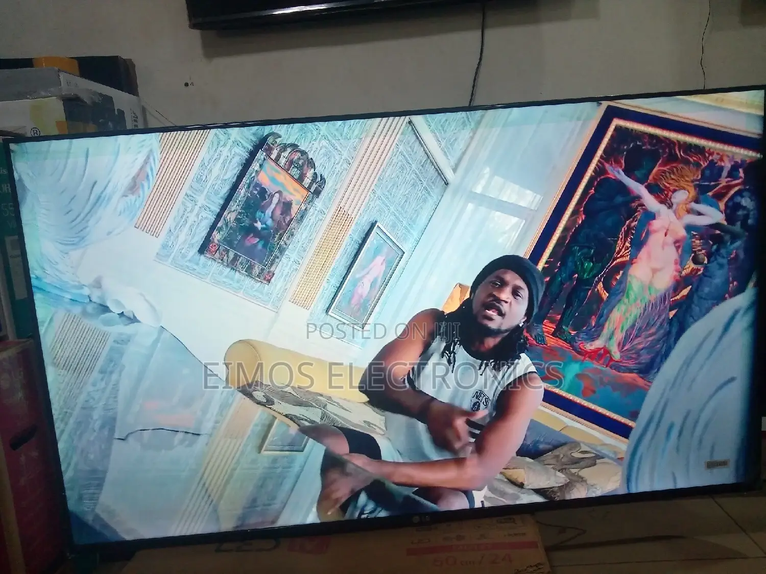60 Inches LED LG Smart TVS